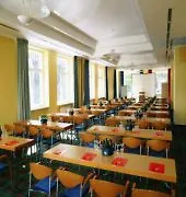 Gruenau Hotel Berlin 4*,